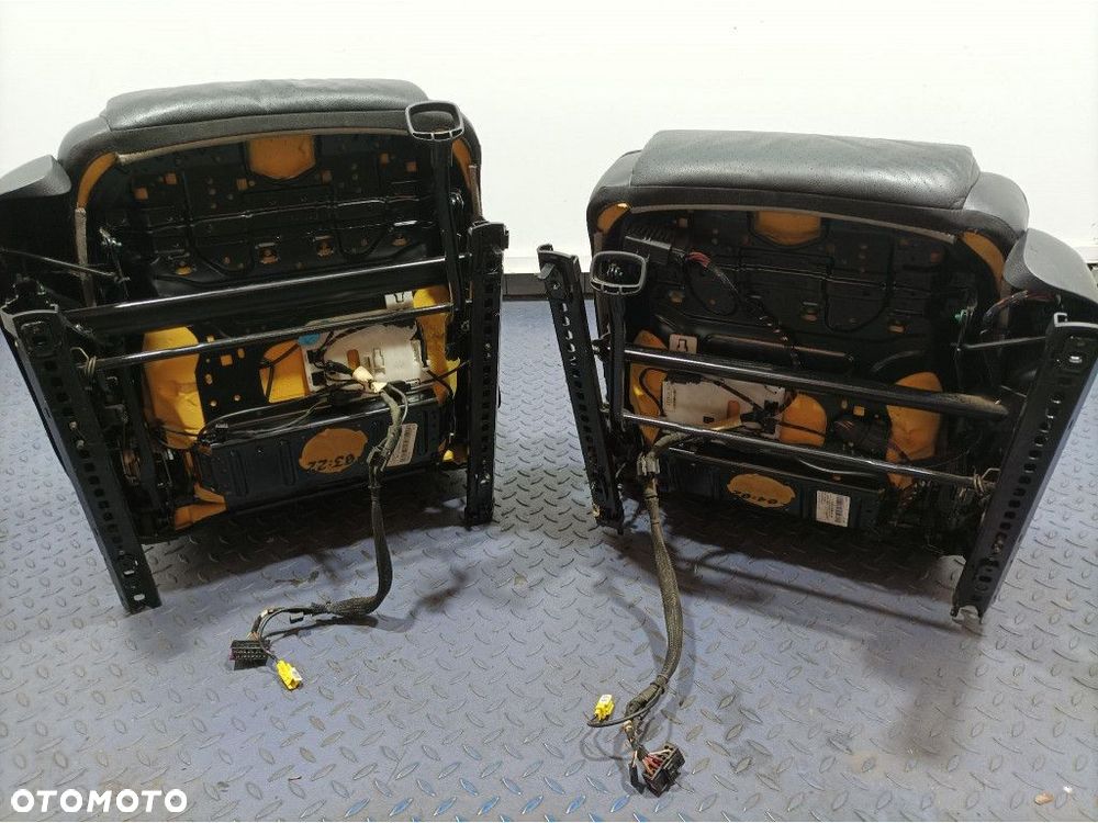 VW PASSAT B6 FOTELE SIEDZISKO OPARCIE KANAPA TYŁ SKÓRA KOMPLET EU - 14