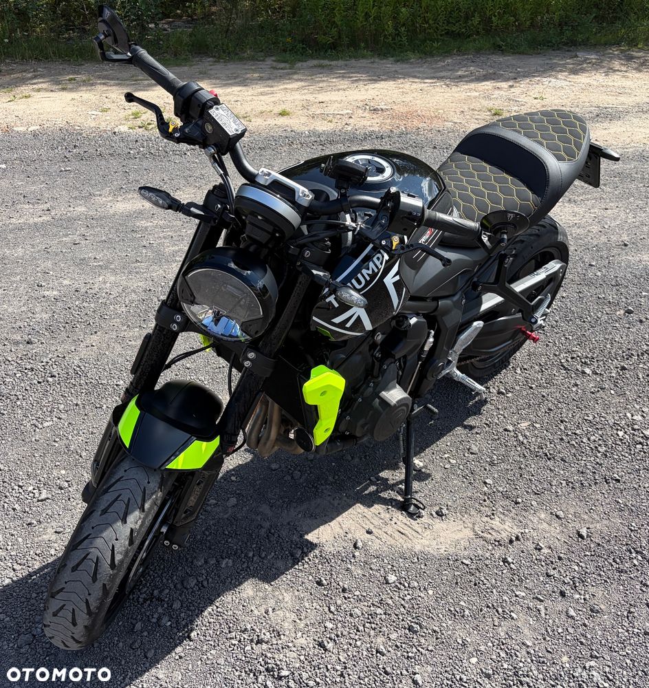 Triumph Trident - 2