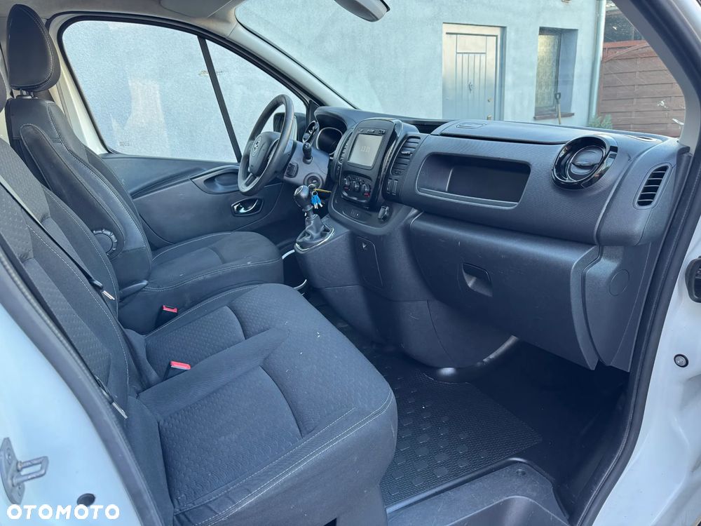 Opel Vivaro - 7