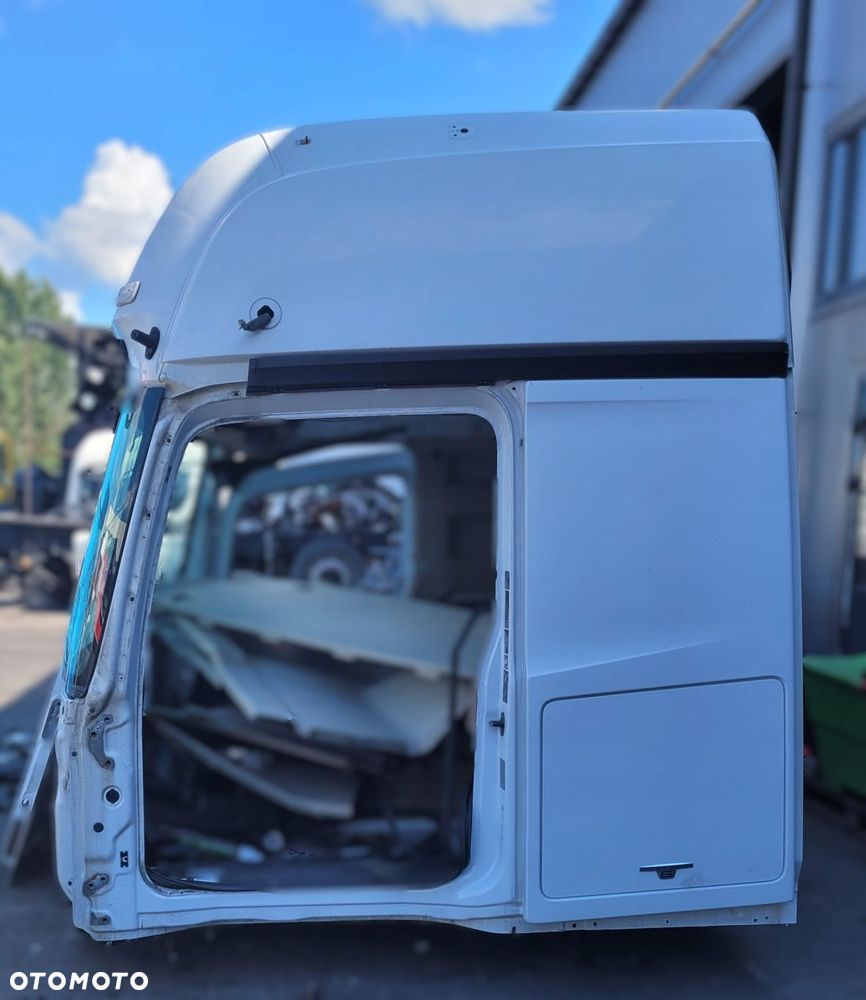 POSZYCIE KABINY LEWY BOK ĆWIARTKA MERCEDES ACTROS GIGA SPACE - 1
