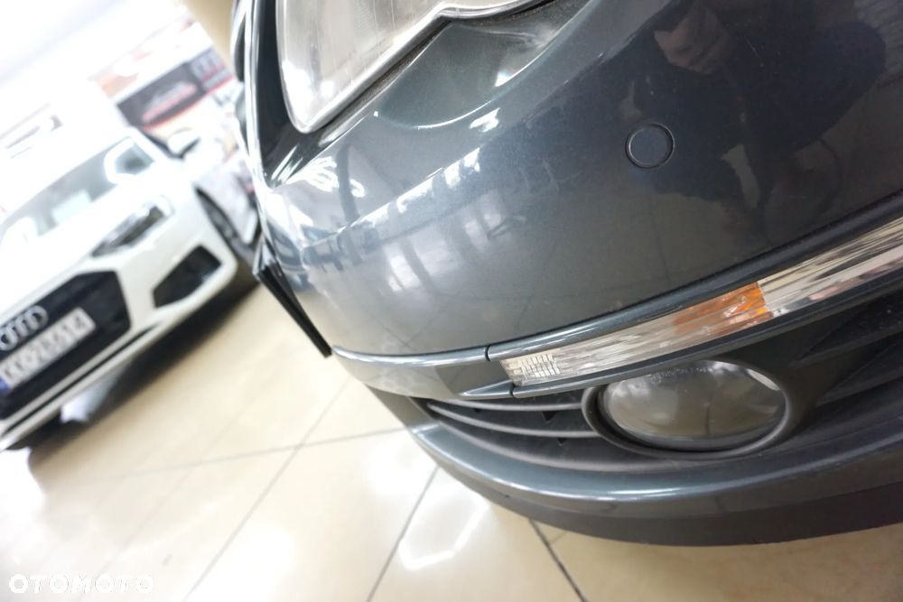 Volkswagen Passat Variant 2.0 TDI DPF Comfortline Blue Motion Technology - 12