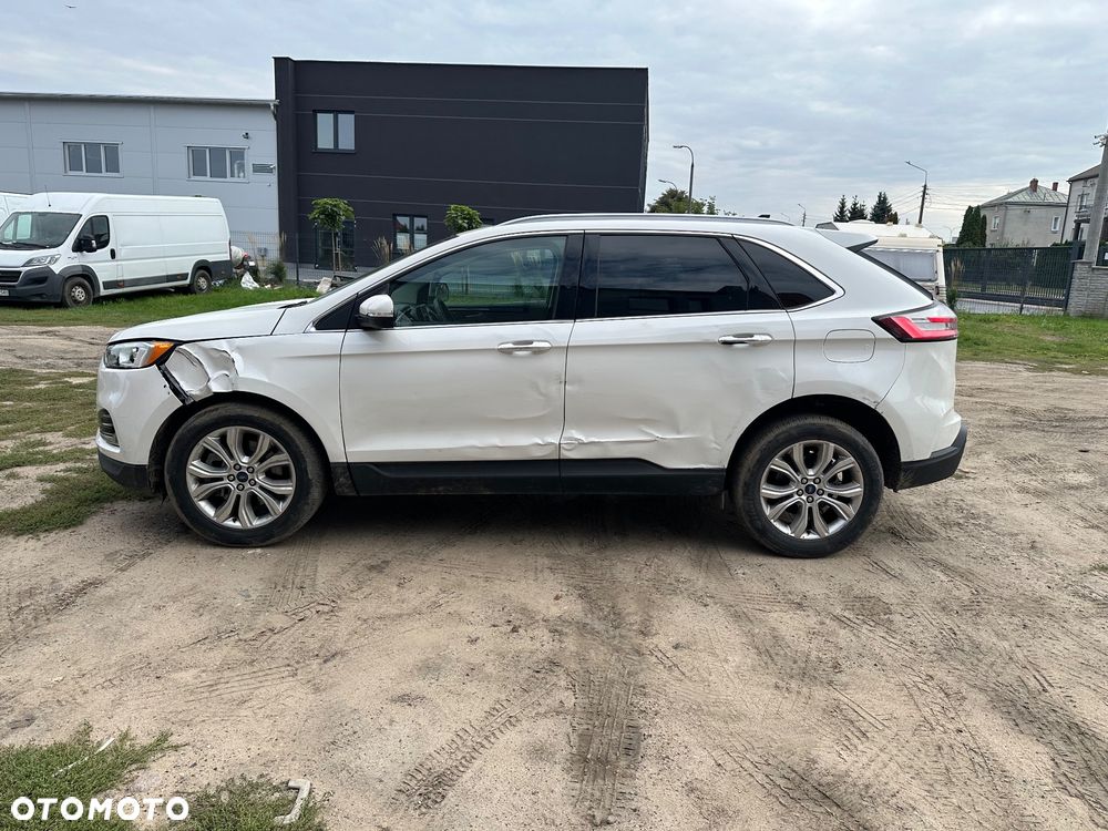 Ford Edge - 3