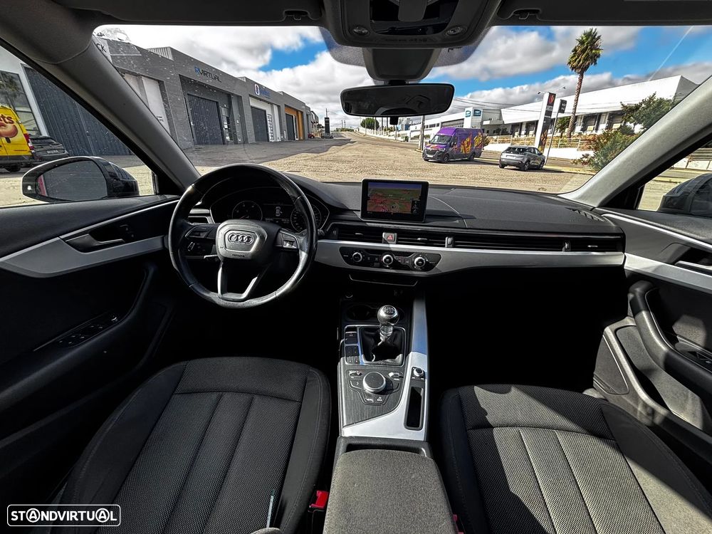 Audi A4 Avant 2.0 TDI Advance - 8