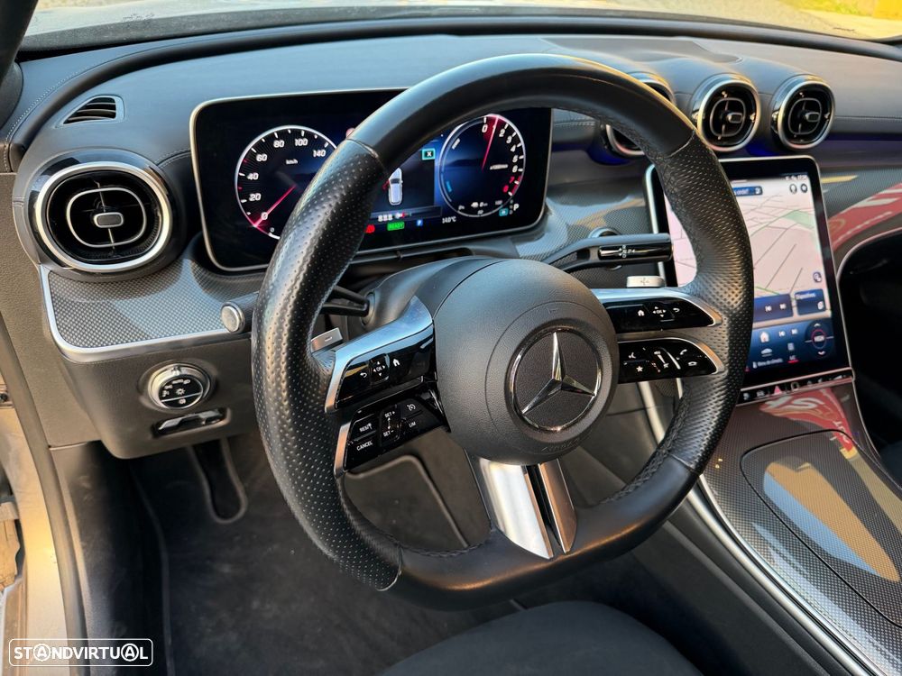 Mercedes-Benz C 300 e AMG Line — fotografia 19