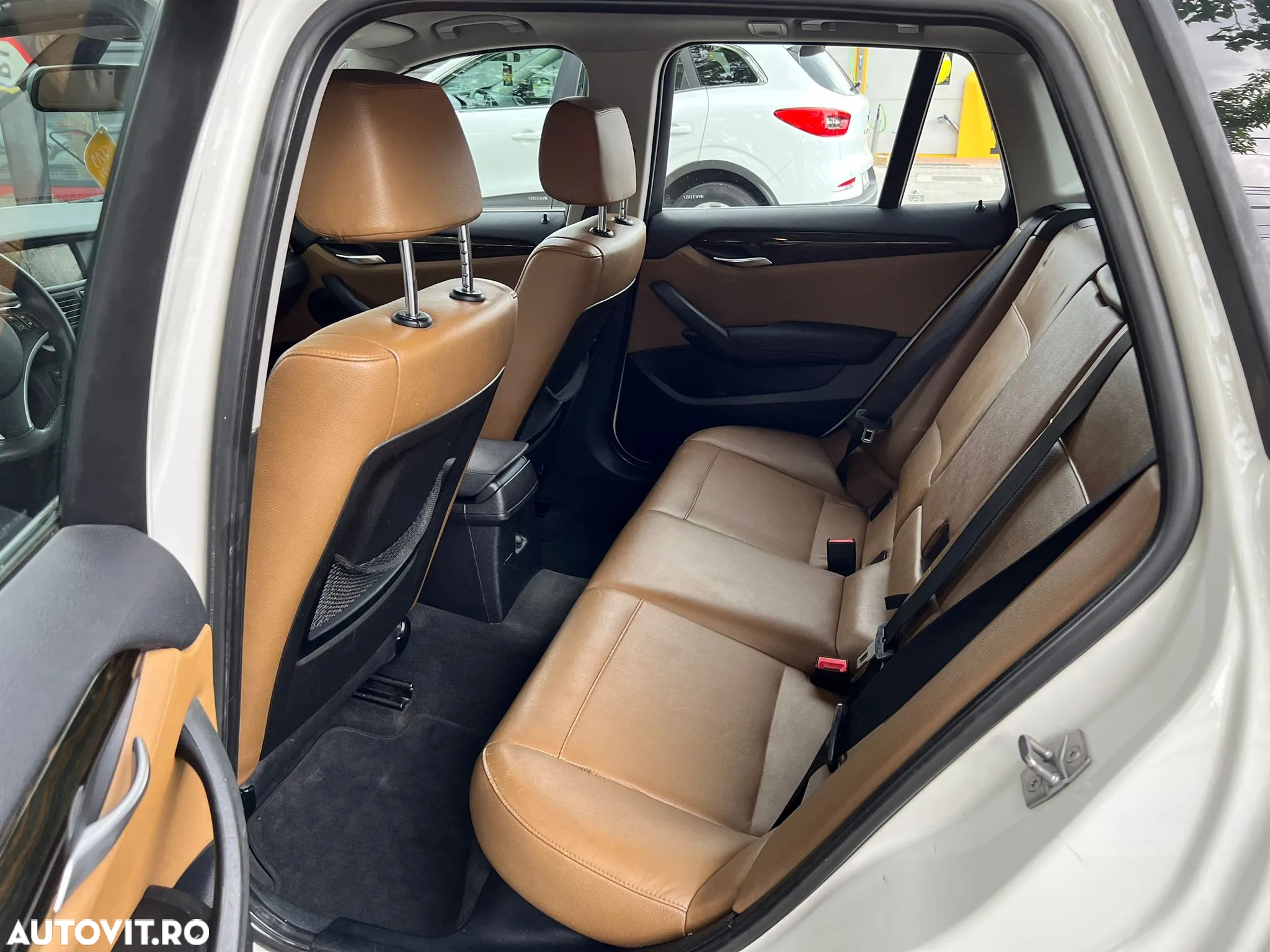 BMW X1 sDrive18d xLine - 17