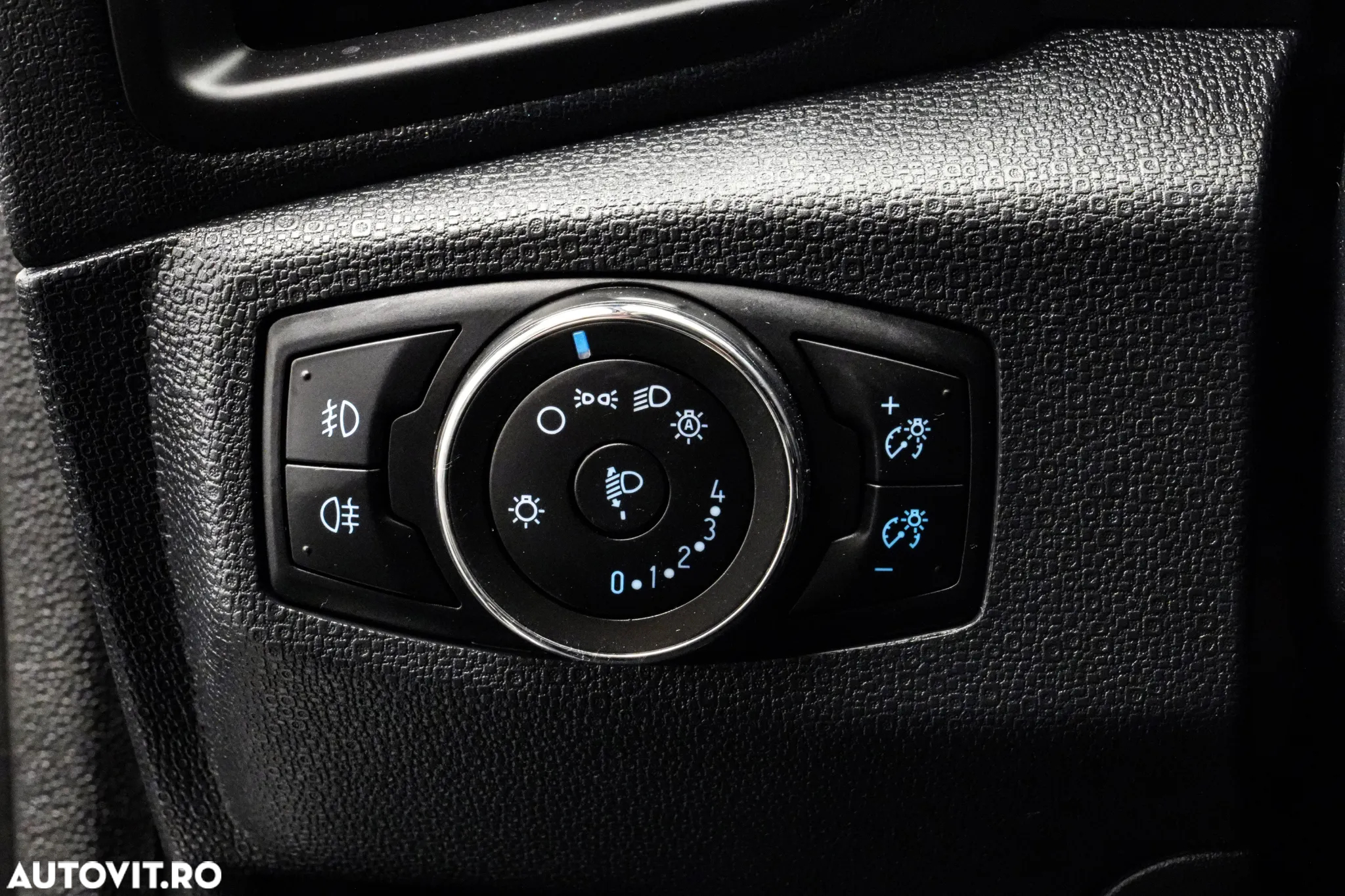 Ford EcoSport 1.0 EcoBoost Titanium - 31