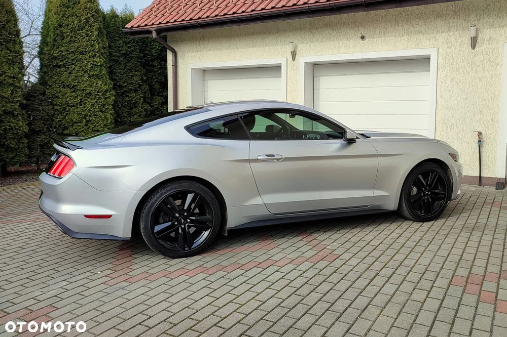 Ford Mustang 2.3 Eco Boost - 16