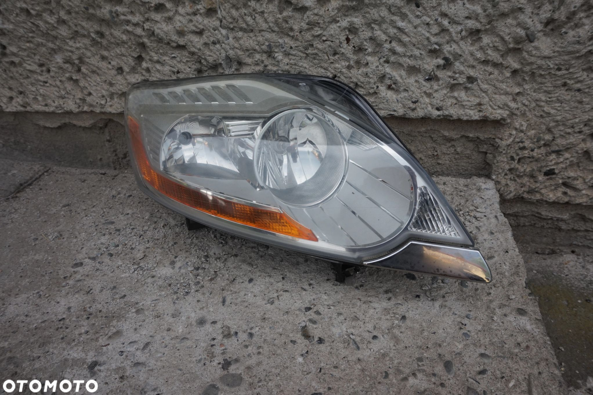 LAMPA PRZEDNIA PRAWA FORD KUGA MK1 - 4