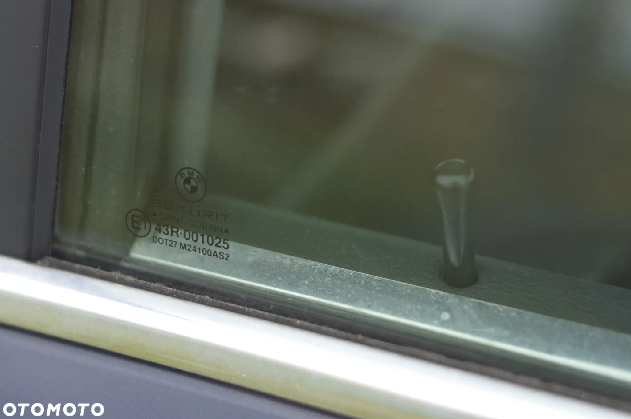 BMW Seria 5 520i - 33
