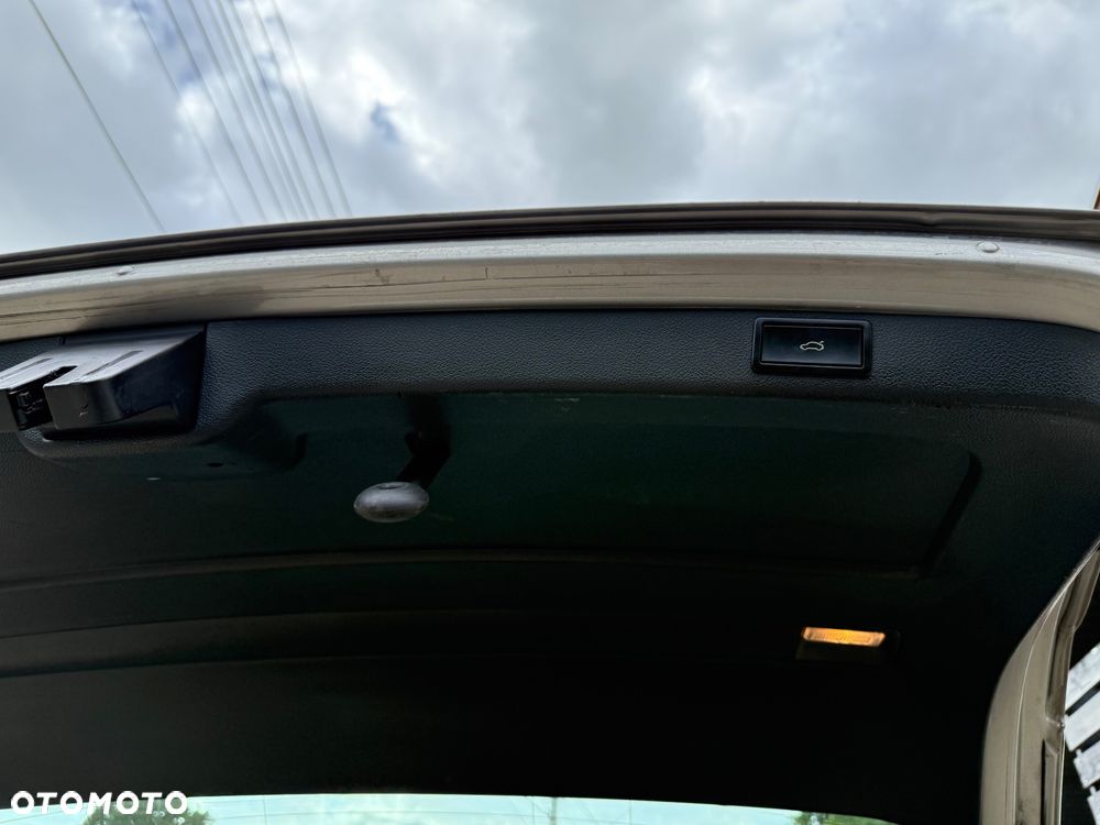 Skoda Superb 2.0 TDI Green tec DSG L&K - 21