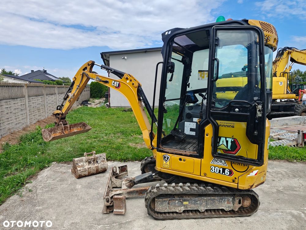 Caterpillar 301.6 - 12