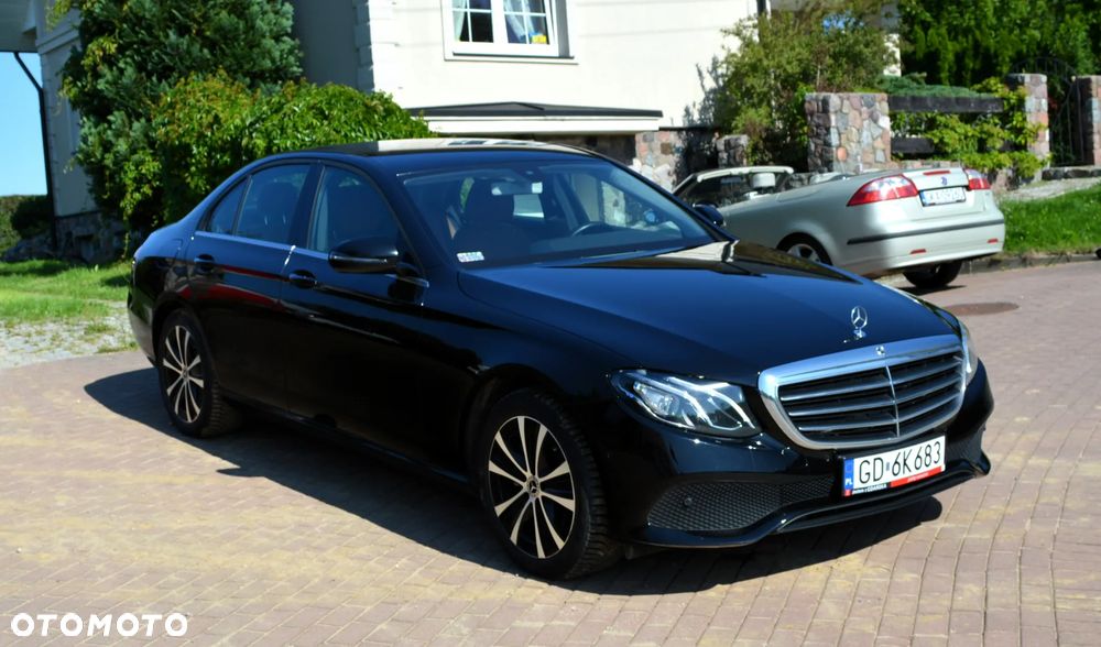 Mercedes-Benz Klasa E 220 d 4-Matic 9G-TRONIC - 3