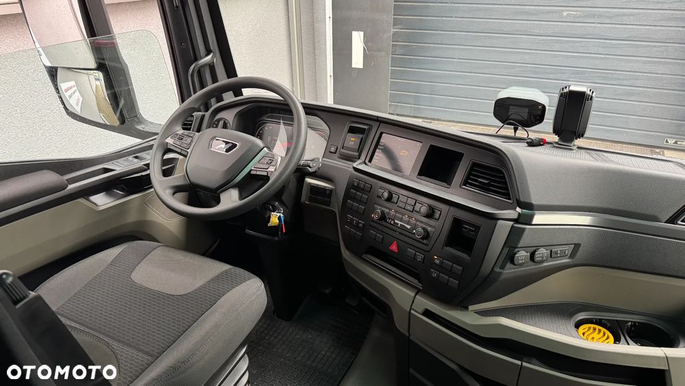 MAN TGX - 16