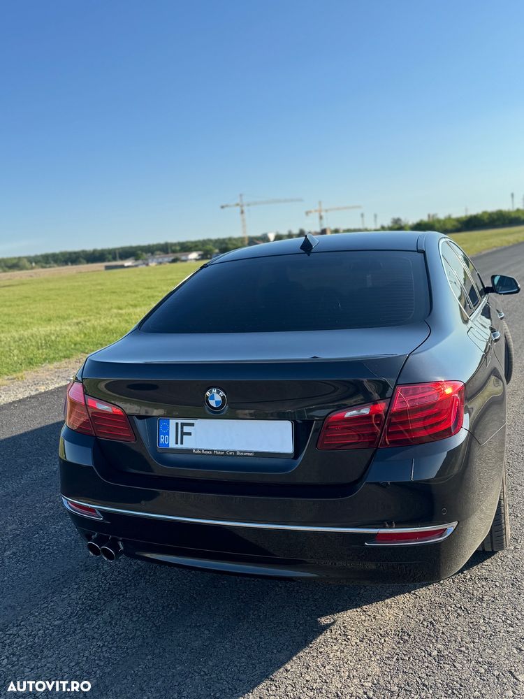 BMW Seria 5 525d Sport-Aut. Luxury Line - 3