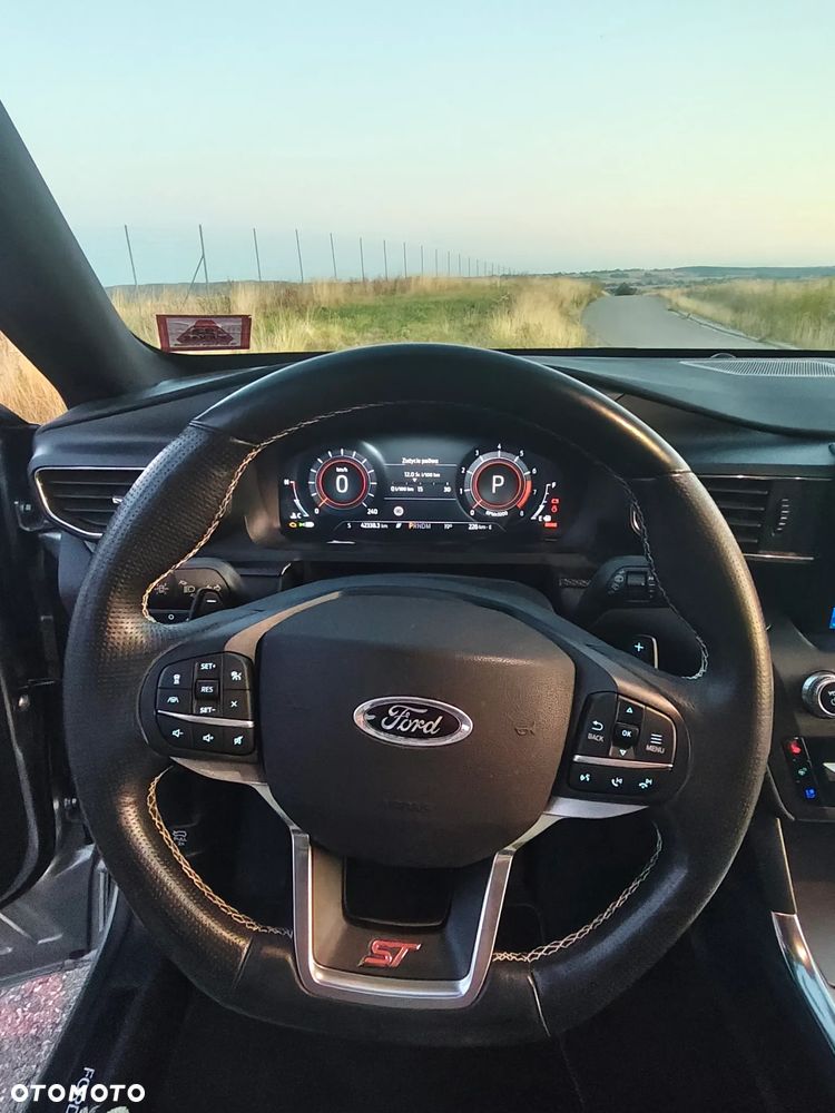 Ford Explorer 3.0 EcoBoost PHEV 4WD ST-Line - 19