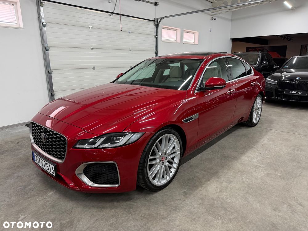 Jaguar XF 2.0 D200 mHEV AWD R-Dynamic SE - 2
