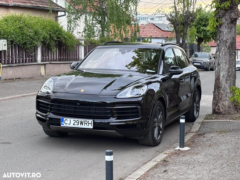 Porsche Cayenne - 2