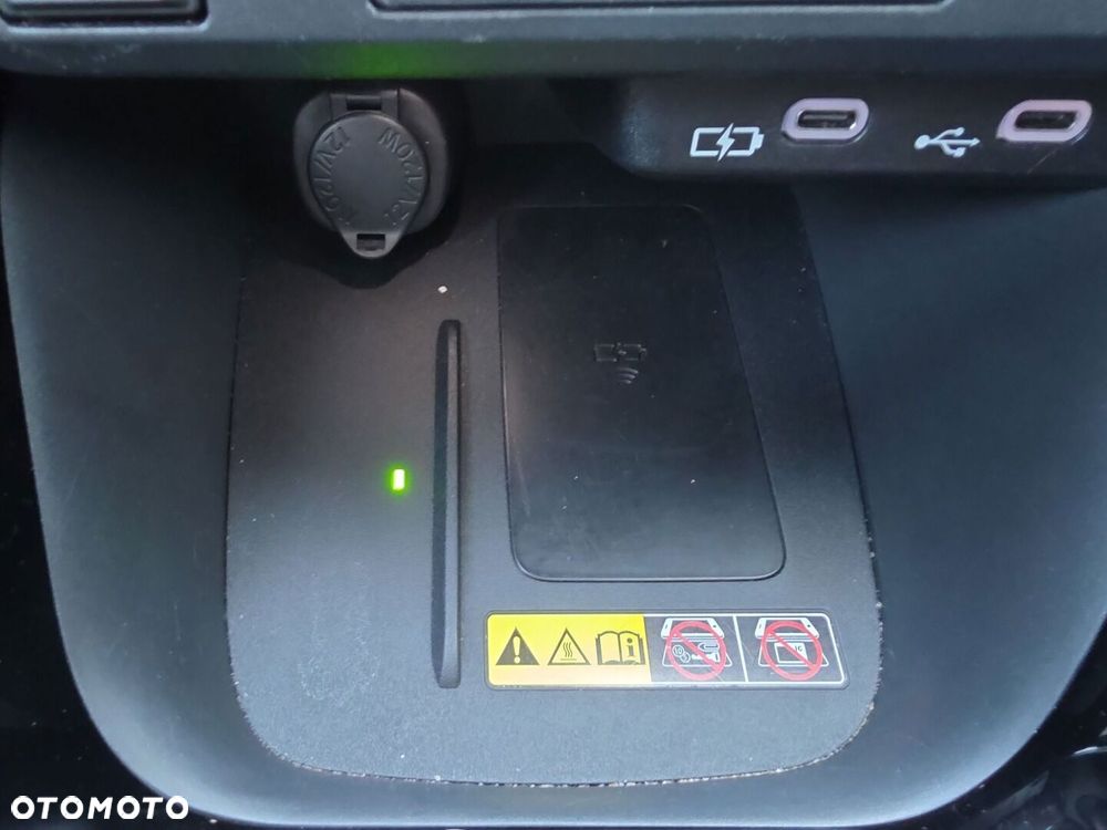 Toyota Yaris Hybrid 1.5 Style - 17