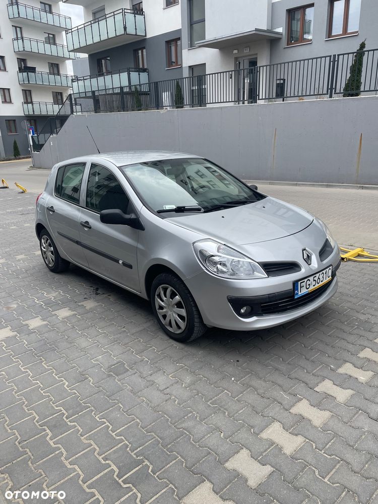 Renault Clio - 6