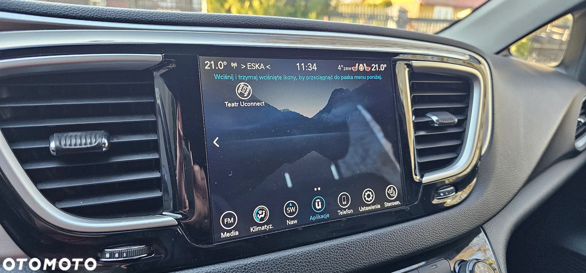 Chrysler Pacifica - 24