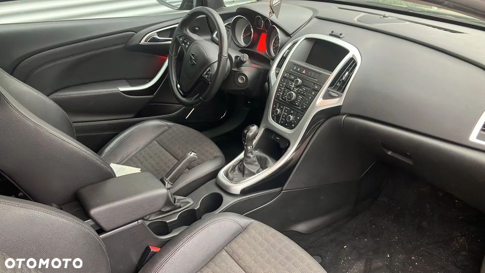 Opel Astra IV GTC 1.6 T SIDI Sport S&S EU6 - 8