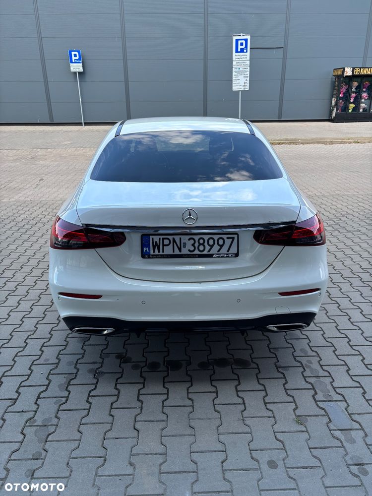 Mercedes-Benz Klasa E 220 d 4-Matic - 11