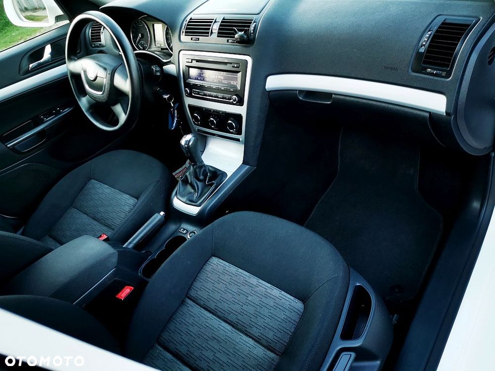 Skoda Octavia 1.6 TDI DPF FAMILY - 6