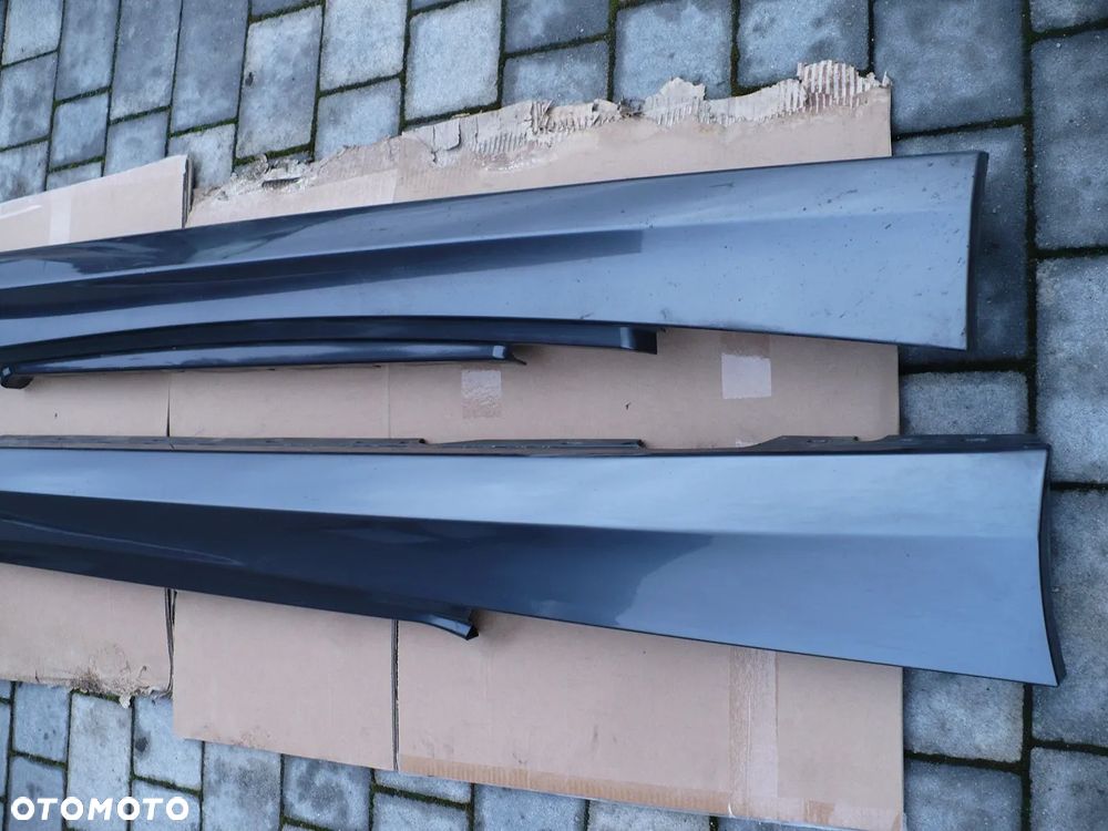 bmw 1 E81 E82 E88 NAKLADKI PROGOW SPARKL.GRAPHITE A22. EU. - 2