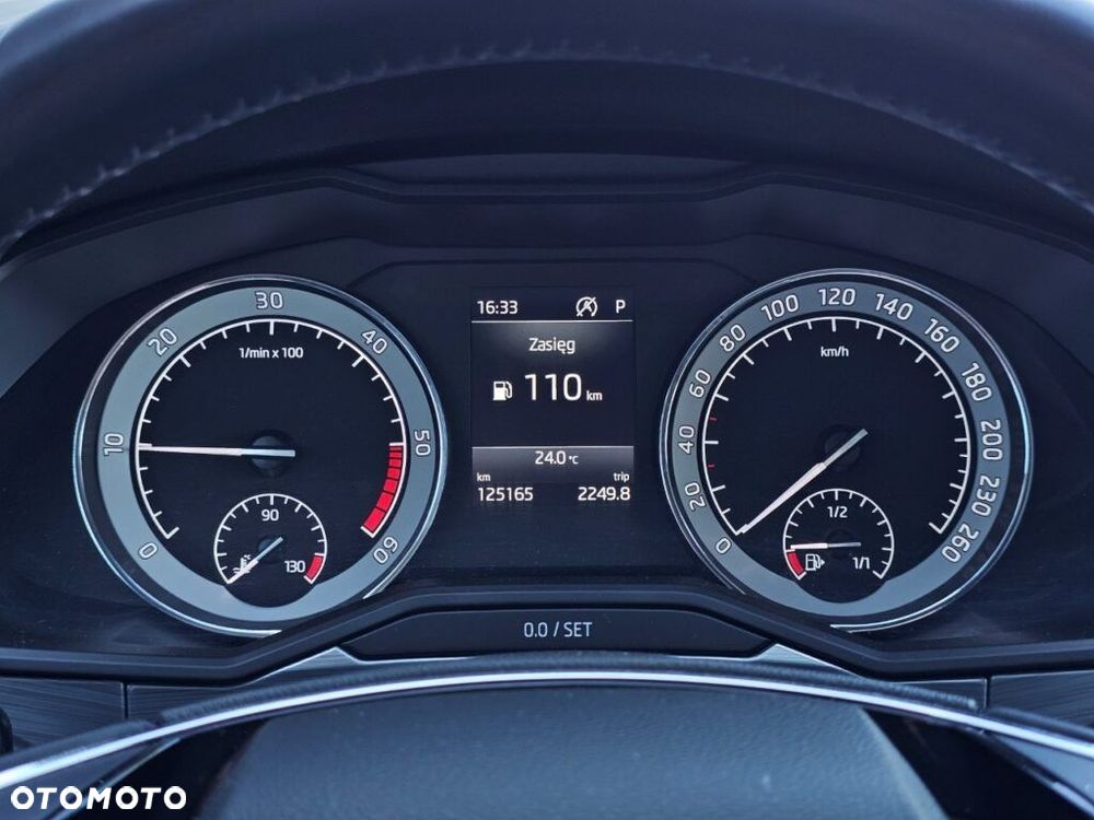 Skoda Superb 2.0 TDI SCR Ambition DSG - 26