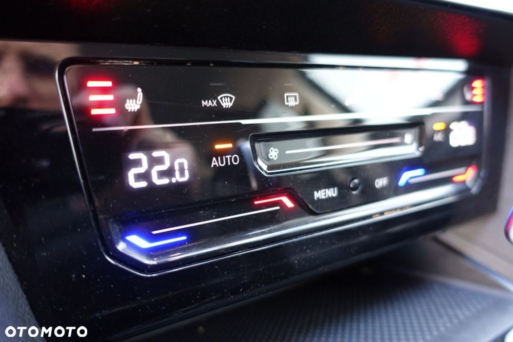 Volkswagen Passat - 9