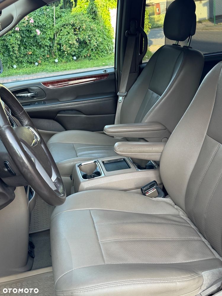 Chrysler Town & Country 3.6 Touring - 9