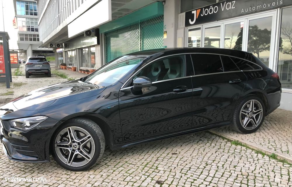 Mercedes-Benz CLA 250 e Shooting Brake AMG Line - 4
