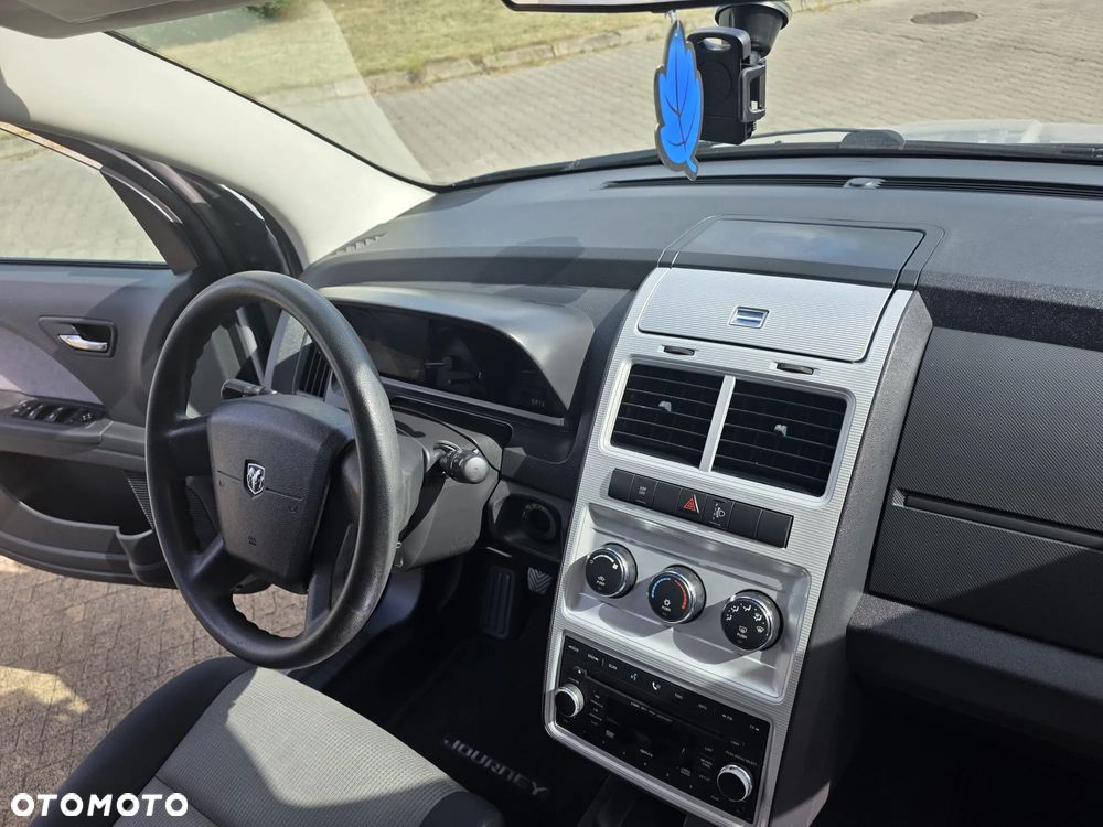 Dodge Journey 2.4 SE - 28