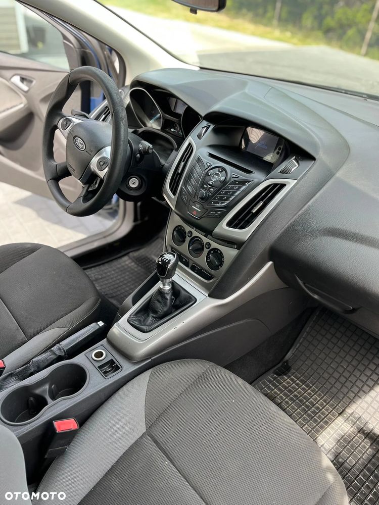 Ford Focus 1.6 TDCi DPF Trend - 8