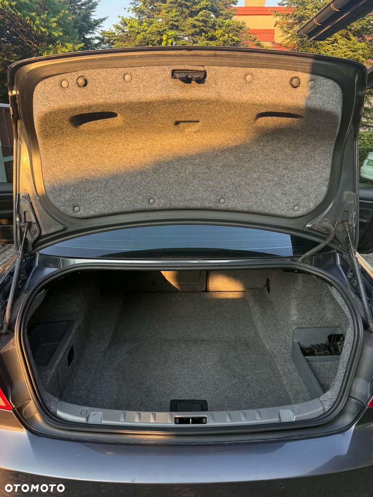 BMW Seria 3 330d - 12