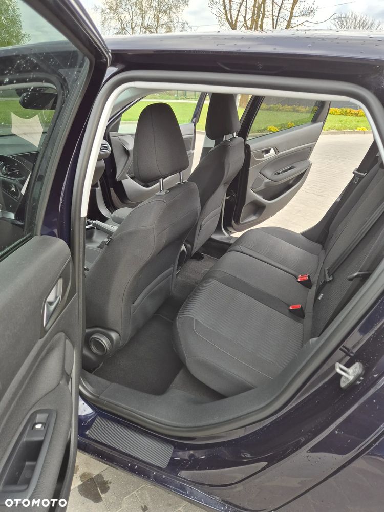 Peugeot 308 1.6 BlueHDi Allure S&S - 20