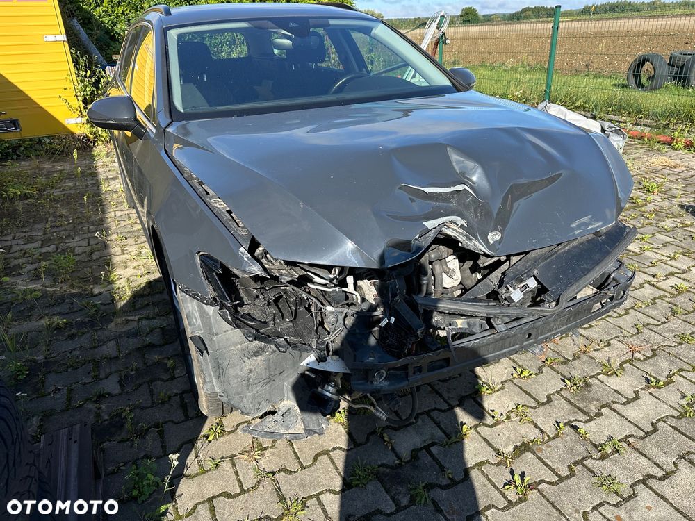 Volkswagen Passat 2.0 TDI Business DSG - 2
