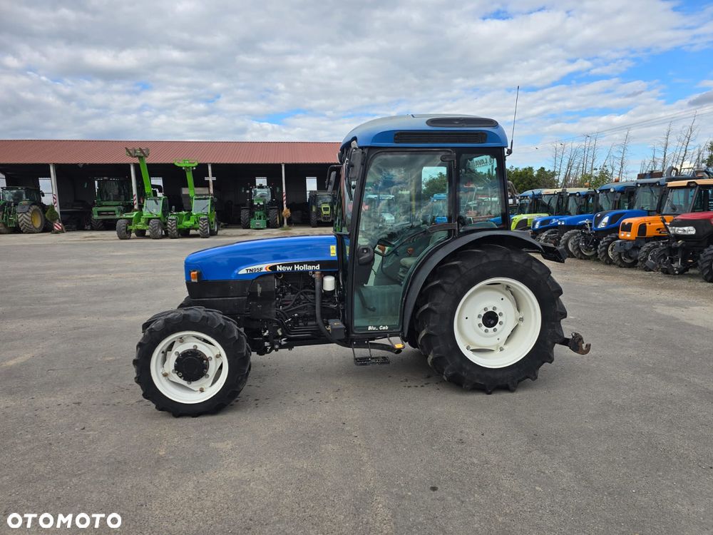 New Holland TN 95F - 3