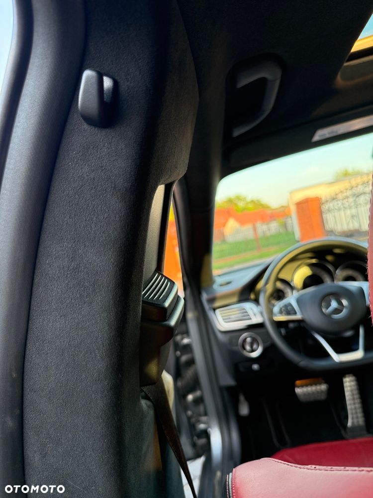 Mercedes-Benz CLS 500 4-Matic 9G-TRONIC - 25