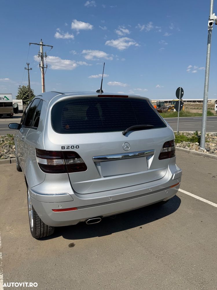 Mercedes-Benz B 200 - 12
