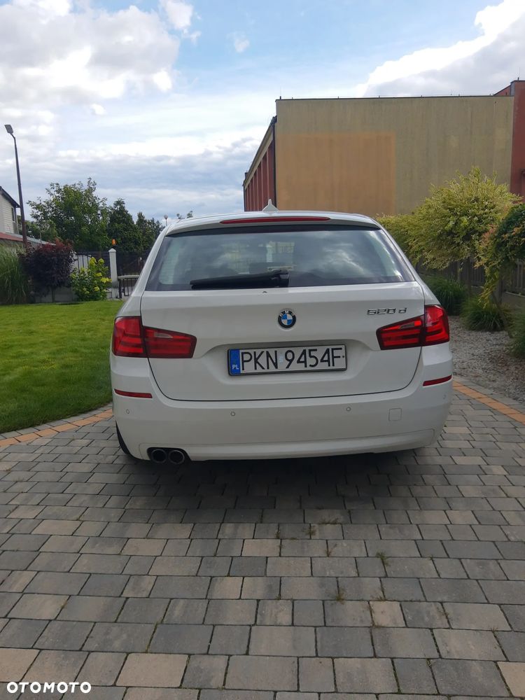 BMW Seria 5 520d - 10