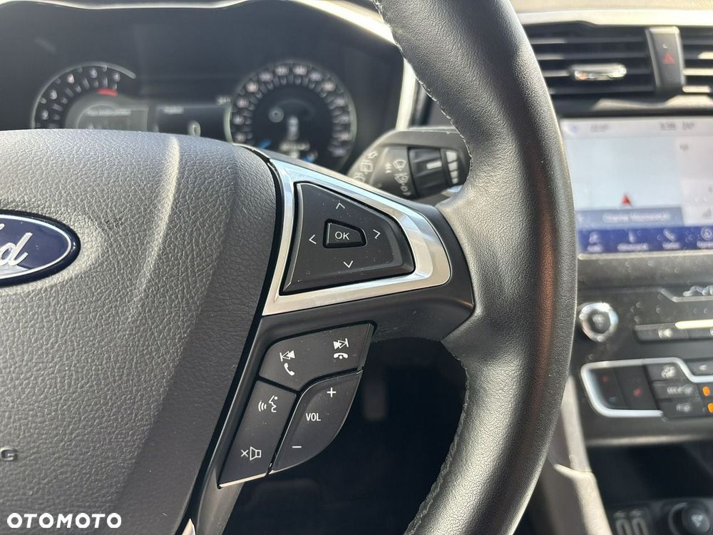 Ford Mondeo - 25