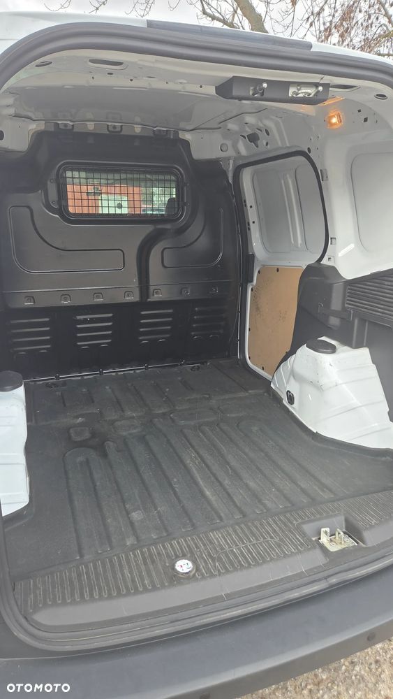 Ford Transit Courier Trend - 11