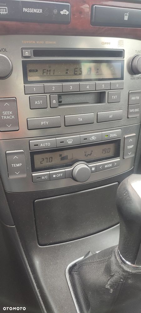 Toyota Avensis - 16