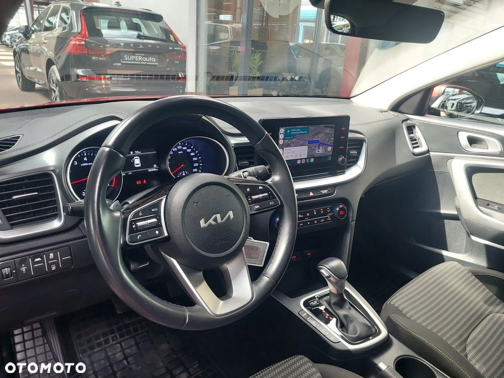 Kia Ceed - 24
