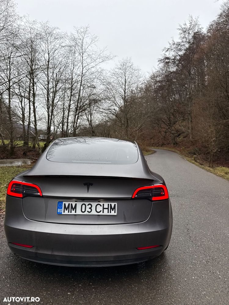 Tesla Model 3 Long Range AWD Premium - 9