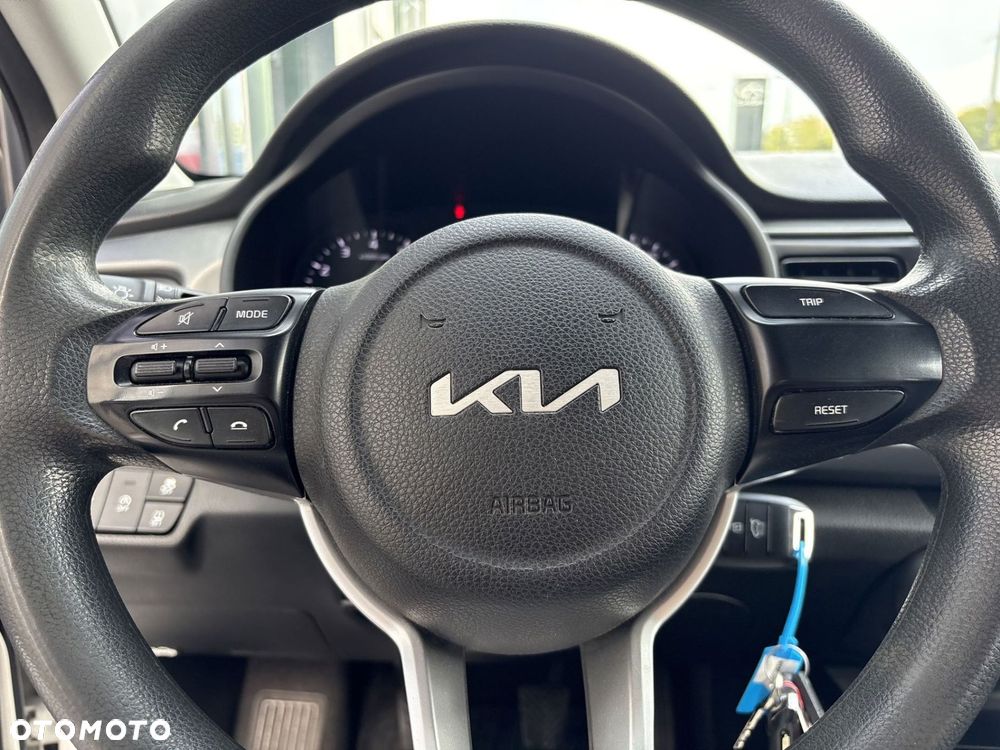 Kia Rio 1.2 M - 21