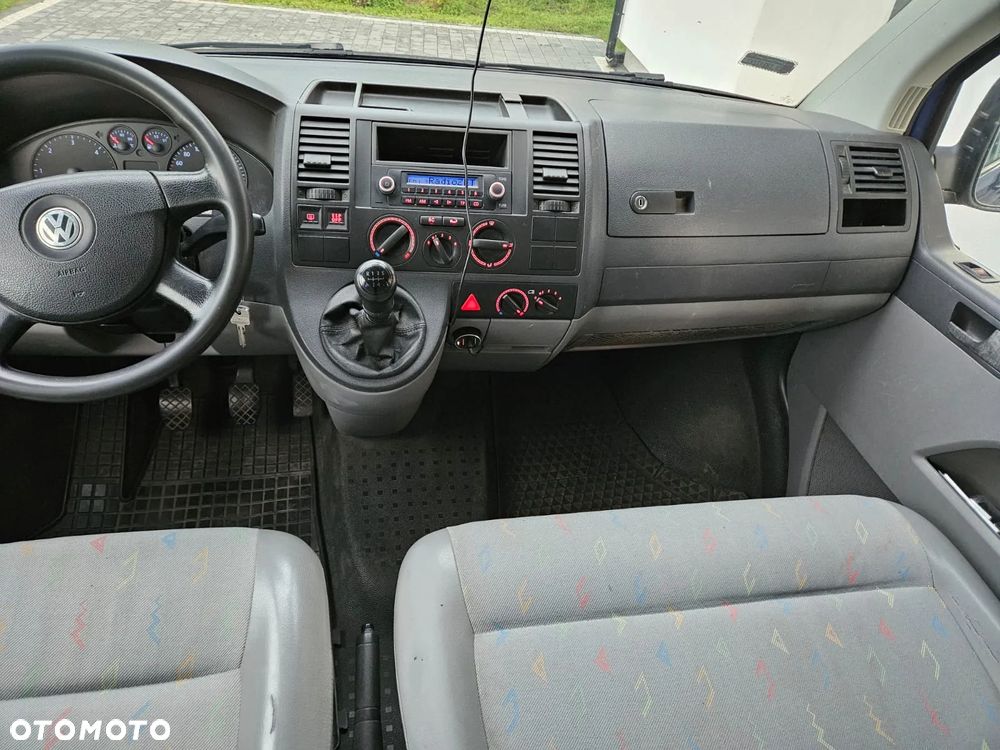 Volkswagen Transporter - 14