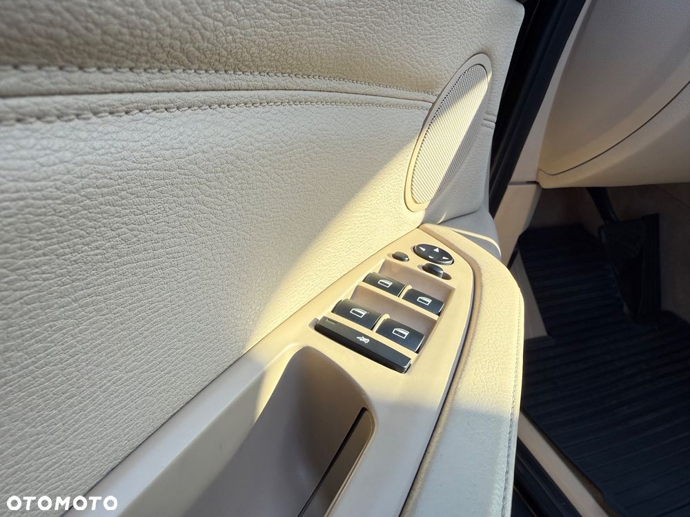 BMW X5 3.5i xDrive - 8