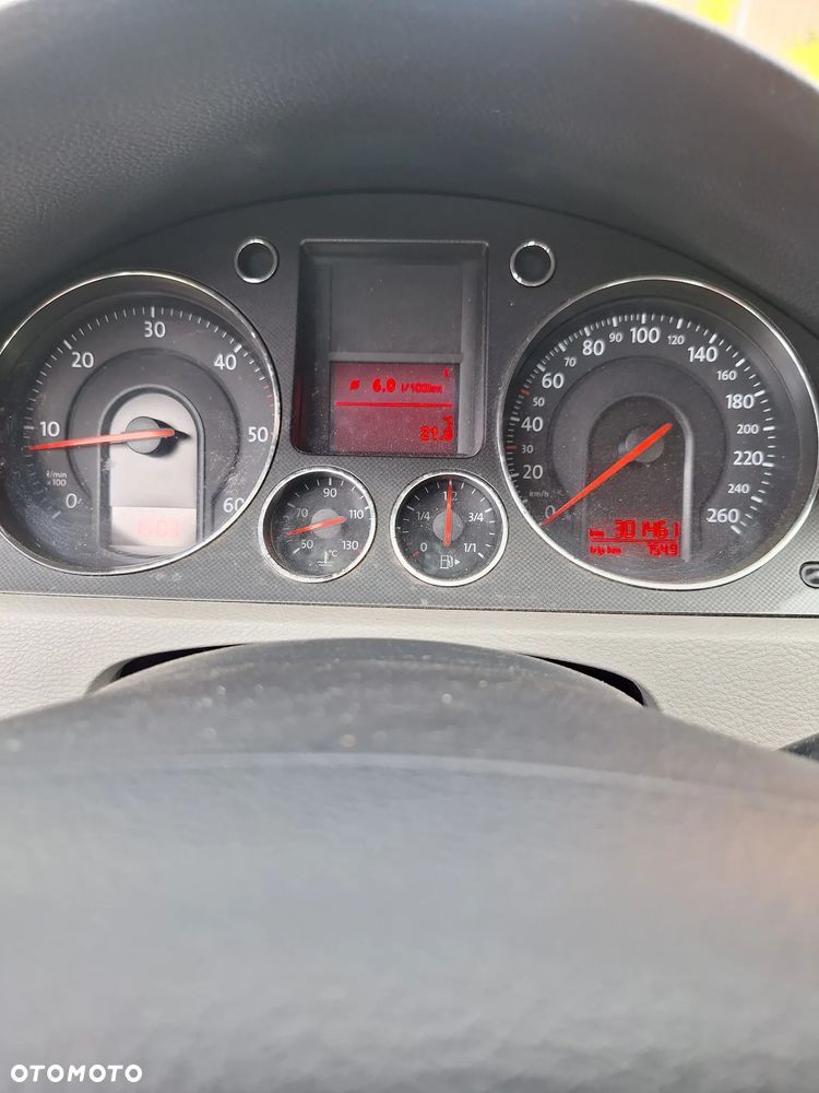 Volkswagen Passat 2.0 TDI DPF Comfortline Family - 8